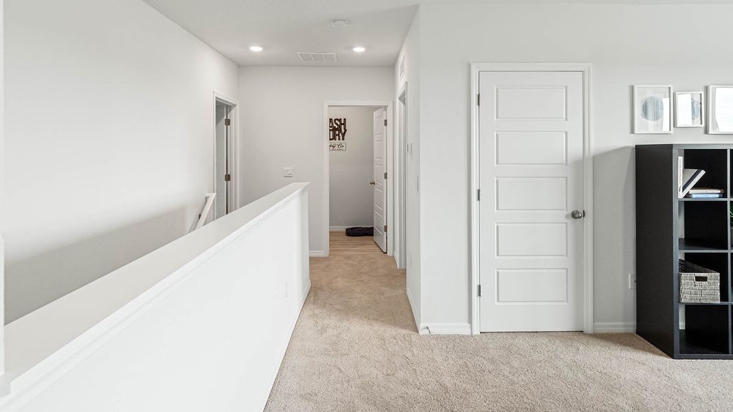 Spacious, unfurnished interior of a new home in Fox Branch, Lakeland (Image 22).