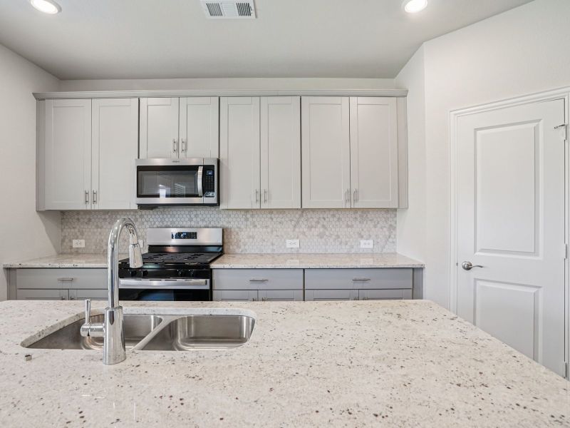 Furnished interior view inside a new home in Westmoor, Sherman (Image 6).