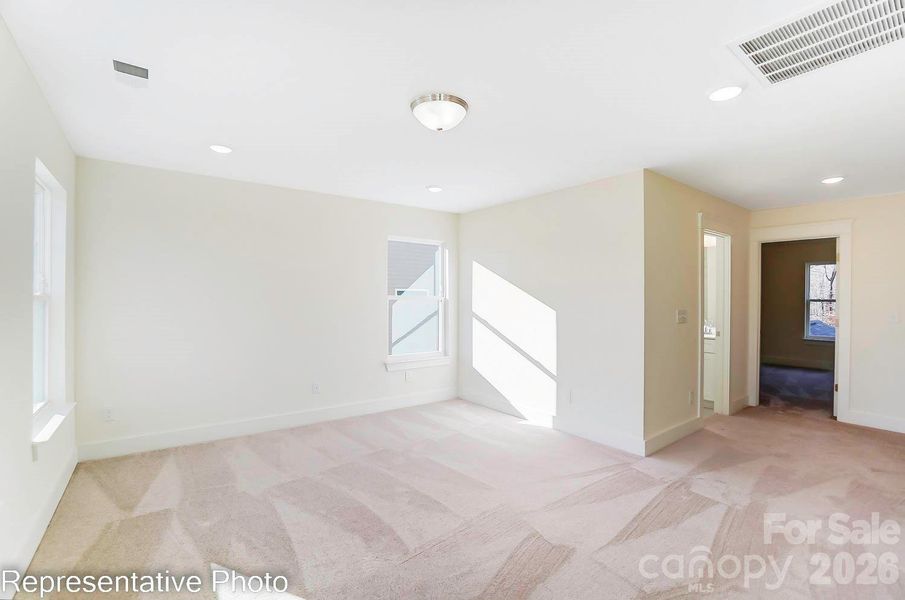 Spacious, unfurnished interior of a new home in Enclave at Riverdale, Huntersville (Image 25).