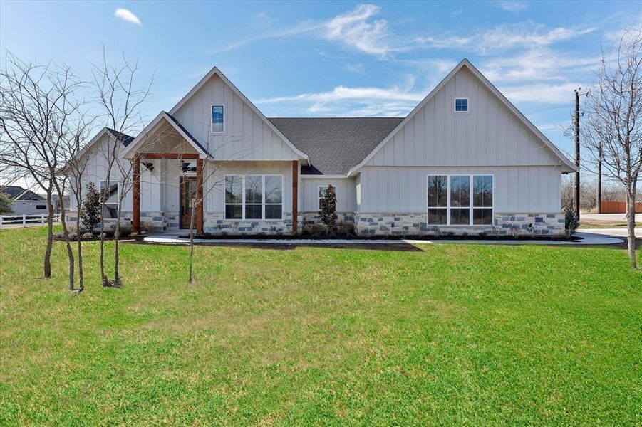 Front exterior of a new home in , Fort Worth, TX, highlighting curb appeal (Image 2). Front exterior of a new home in , Fort Worth, TX, highlighting curb appeal (Image 2).