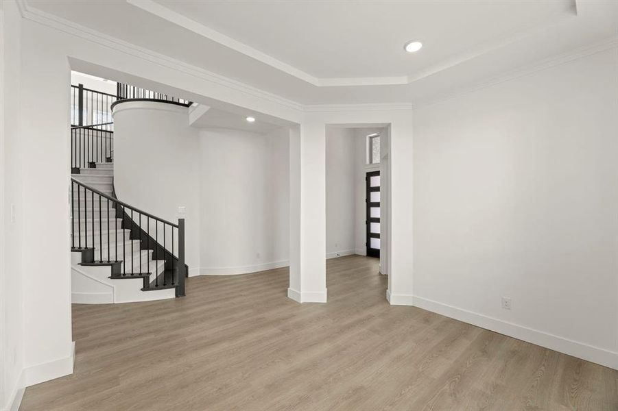 06. 15204 Chipping - Dining (2)