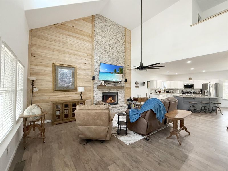 Furnished interior view inside a new home in , Brookeland (Image 24).