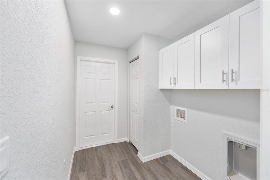 Spacious, unfurnished interior of a new home in , Ocklawaha (Image 23).