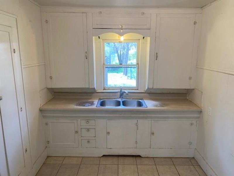 Image 28 of a home in . Image 28 of a home in .