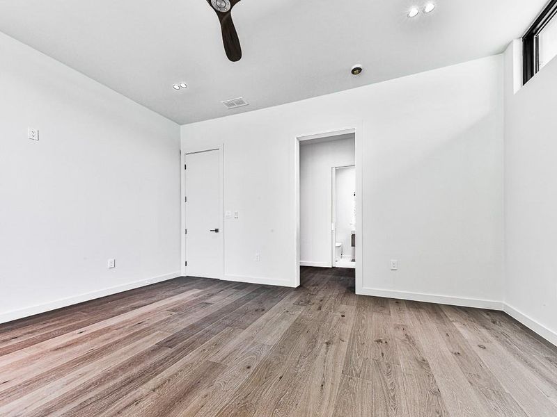 Spacious, unfurnished interior of a new home in , Marietta (Image 59). Spacious, unfurnished interior of a new home in , Marietta (Image 59).