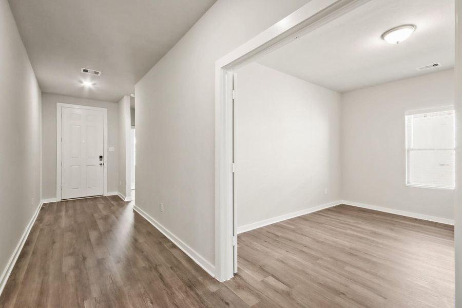 Spacious, unfurnished interior of a new home in Westridge Cove, Conroe (Image 22). Spacious, unfurnished interior of a new home in Westridge Cove, Conroe (Image 22).