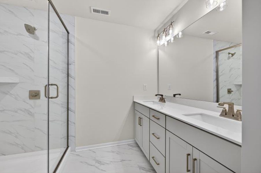 Owner's Bath Owner's Bath