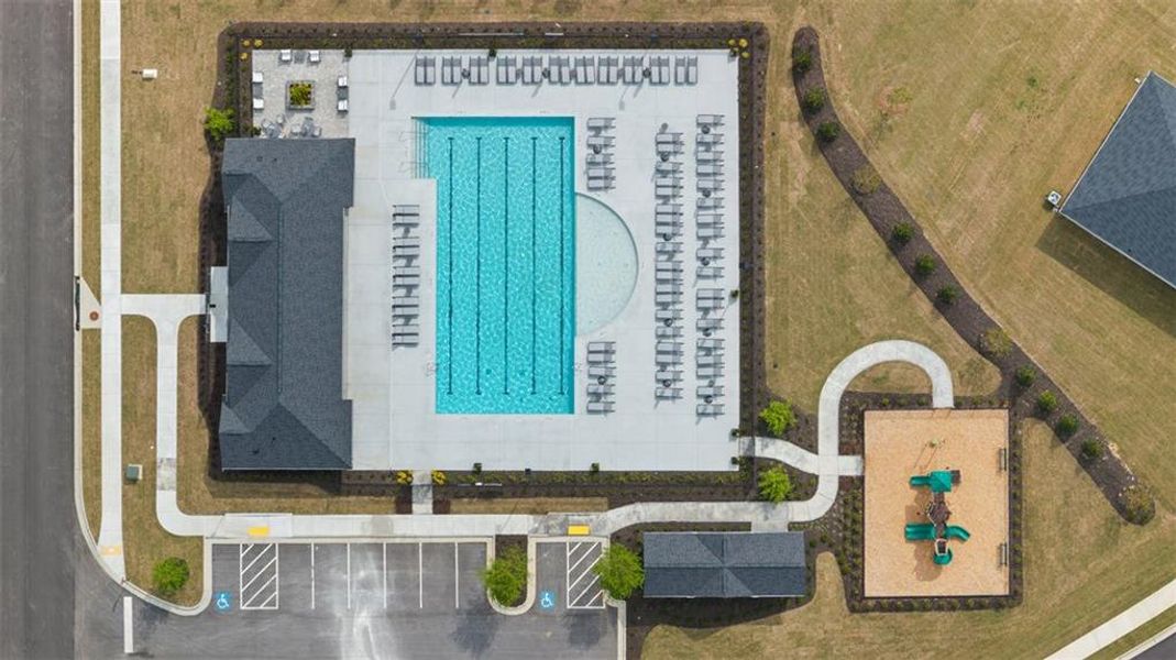 Community amenities in Champion's Run, Lithonia (Image 28).