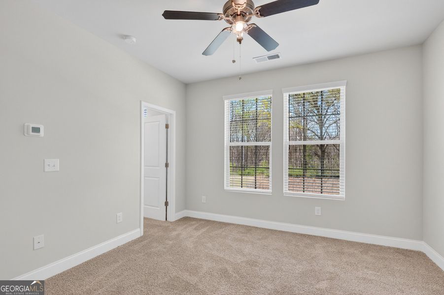 Spacious, unfurnished interior of a new home in Morning Creek Forest, Atlanta (Image 17).