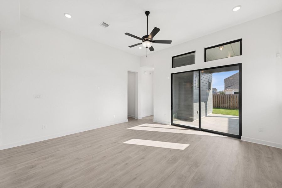 Spacious, unfurnished interior of a new home in Colton 45' Homesites, Todd Mission (Image 24). Spacious, unfurnished interior of a new home in Colton 45' Homesites, Todd Mission (Image 24).