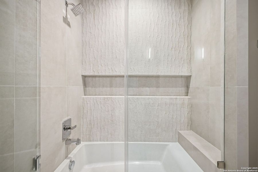 Close-up of interior finishes inside a home in , San Antonio (Image 15). Close-up of interior finishes inside a home in , San Antonio (Image 15).