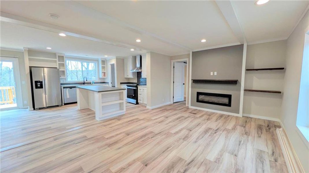 Spacious, unfurnished interior of a new home in , Dahlonega (Image 22). Spacious, unfurnished interior of a new home in , Dahlonega (Image 22).
