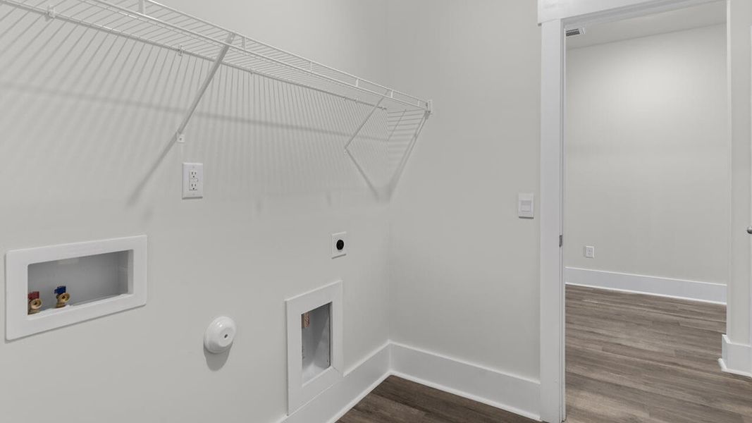 Spacious, unfurnished interior of a new home in The Haven at Indigo Preserve, Leland (Image 27).