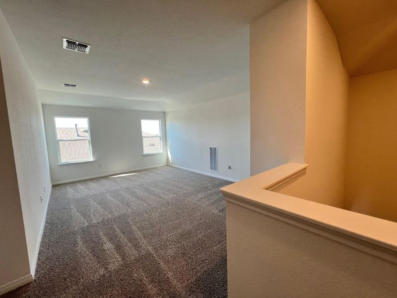 Spacious, unfurnished interior of a new home in Rosenbusch Ranch, Leander (Image 7). Spacious, unfurnished interior of a new home in Rosenbusch Ranch, Leander (Image 7).