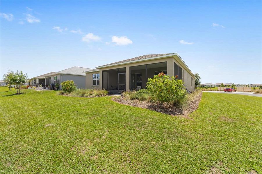 Exterior details and patio area of a home in , Ocala (Image 27).