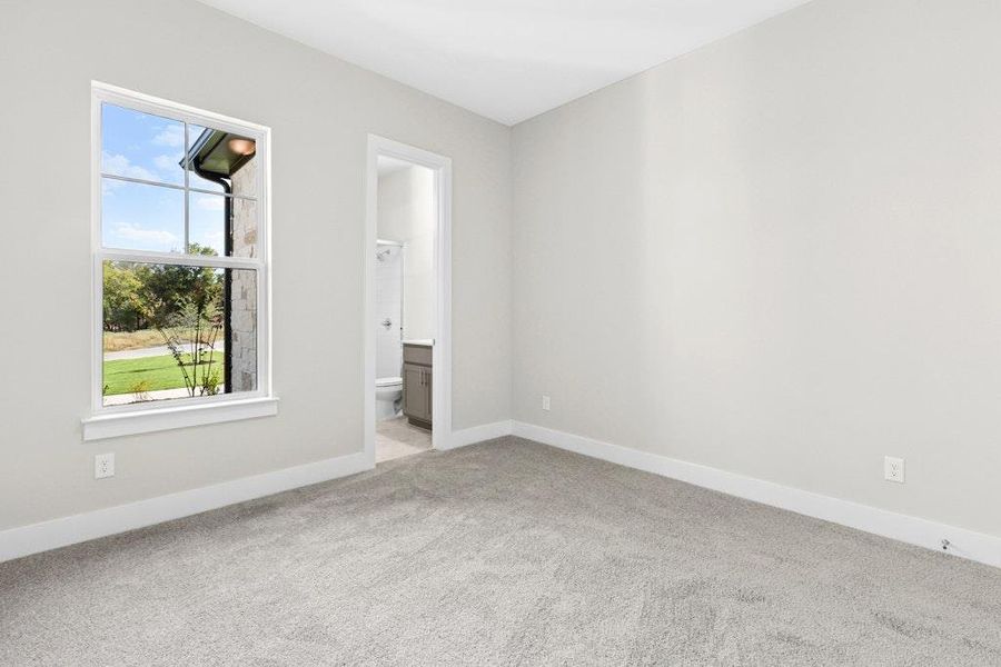 Spacious, unfurnished interior of a new home in Double Eagle Ranch, Cedar Creek (Image 20). Spacious, unfurnished interior of a new home in Double Eagle Ranch, Cedar Creek (Image 20).