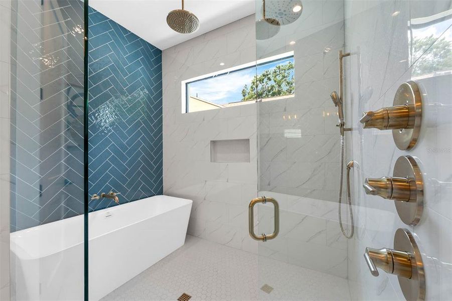 Furnished interior view inside a new home in , Winter Park (Image 10).