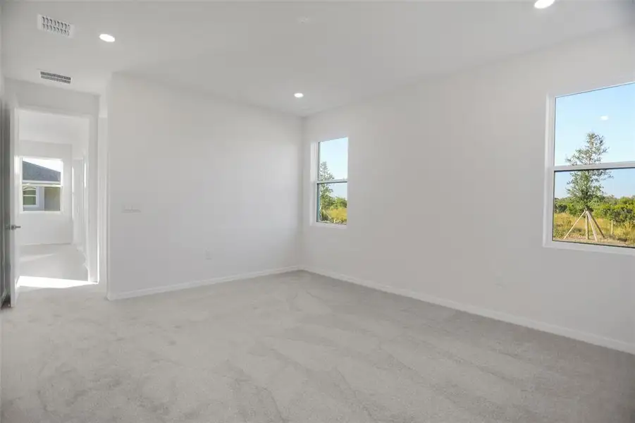 Spacious, unfurnished interior of a new home in Turnleaf, Punta Gorda (Image 17). Spacious, unfurnished interior of a new home in Turnleaf, Punta Gorda (Image 17).