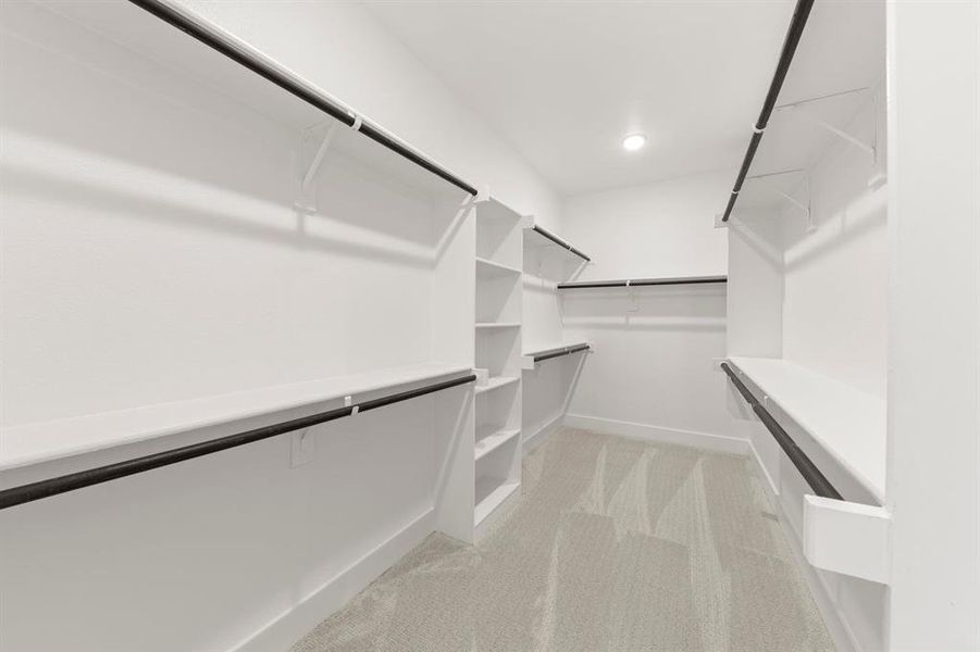 Spacious, unfurnished interior of a new home in Sutton Fields, Celina (Image 23).