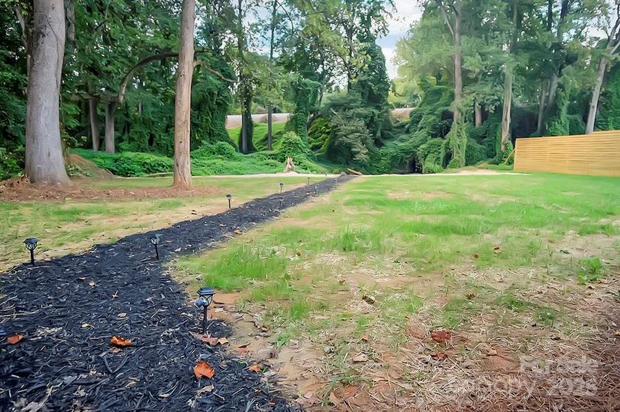 Image 38 of a home in .