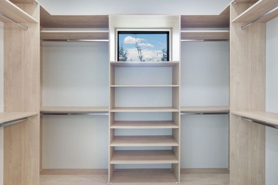 Image 36 of a home in .