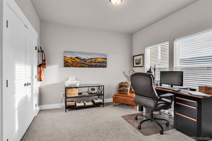Furnished interior view inside a new home in , Cañon City (Image 5). Furnished interior view inside a new home in , Cañon City (Image 5).