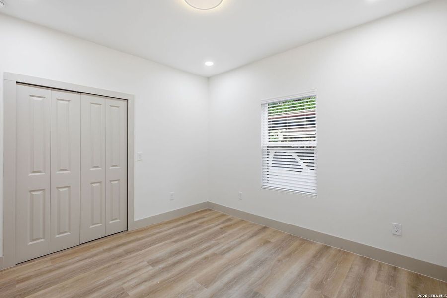 Spacious, unfurnished interior of a new home in , San Antonio (Image 25).