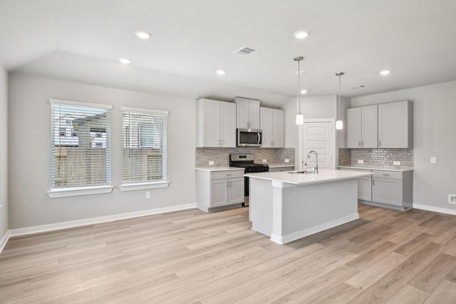 Photo is not of the actual home but is an inspirational photo of builder’s model home and may depict options, furnishings, and/or decorator features that are not included.