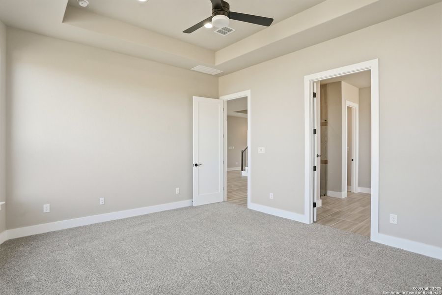 Spacious, unfurnished interior of a new home in Legacy at Lake Dunlap, New Braunfels (Image 26). Spacious, unfurnished interior of a new home in Legacy at Lake Dunlap, New Braunfels (Image 26).