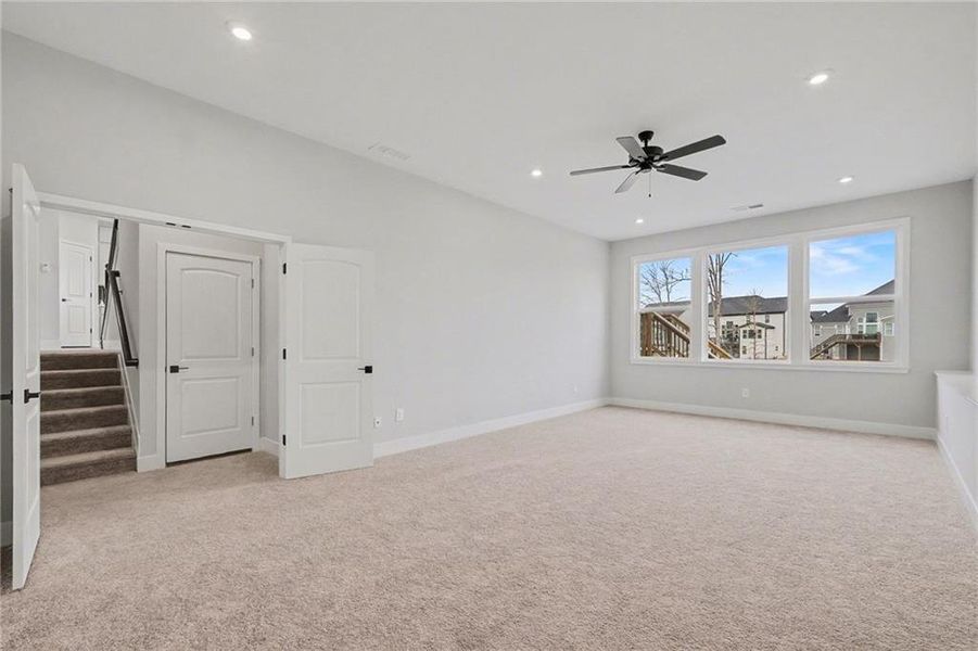 Spacious, unfurnished interior of a new home in , Hoschton (Image 19).