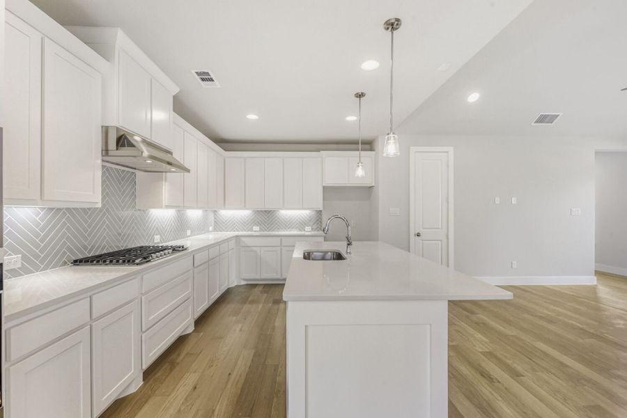 6033 Davis Knoll - Kitchen 6033 Davis Knoll - Kitchen