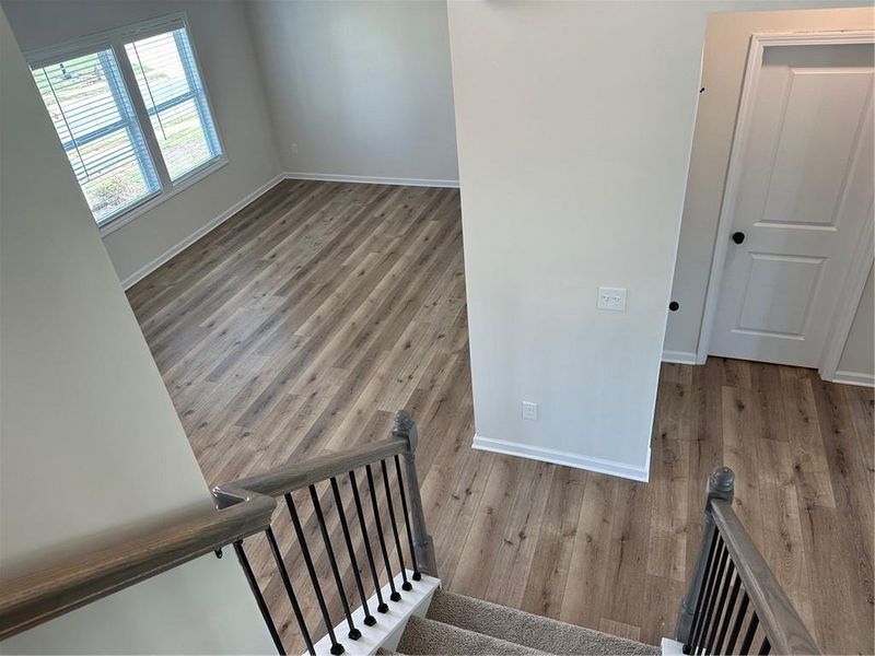 Spacious, unfurnished interior of a new home in Beckett Ranch, Auburn (Image 24).