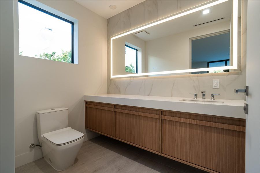 Furnished interior view inside a new home in , Fort Lauderdale (Image 9). Furnished interior view inside a new home in , Fort Lauderdale (Image 9).