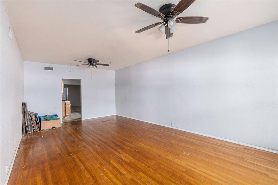 Spacious, unfurnished interior of a new home in , Brownwood (Image 15). Spacious, unfurnished interior of a new home in , Brownwood (Image 15).