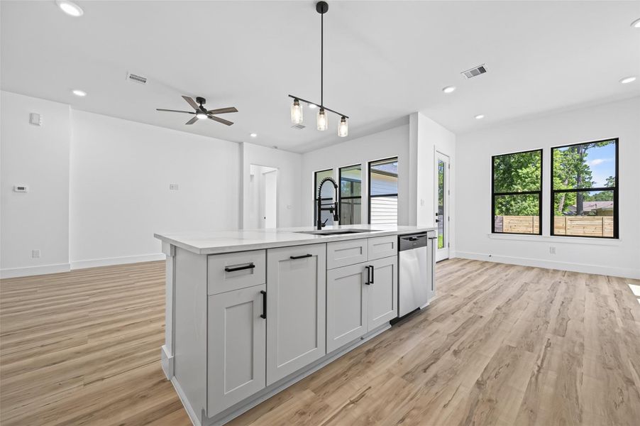 Furnished interior view inside a new home in , Conroe (Image 9).