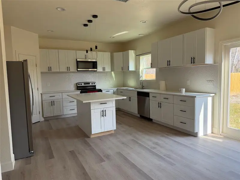 Furnished interior view inside a new home in , Dallas (Image 10).