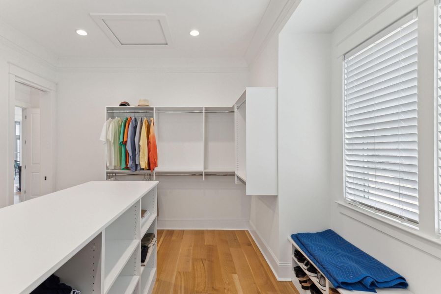 Furnished interior view inside a new home in Daniel Island Park, Charleston (Image 52).