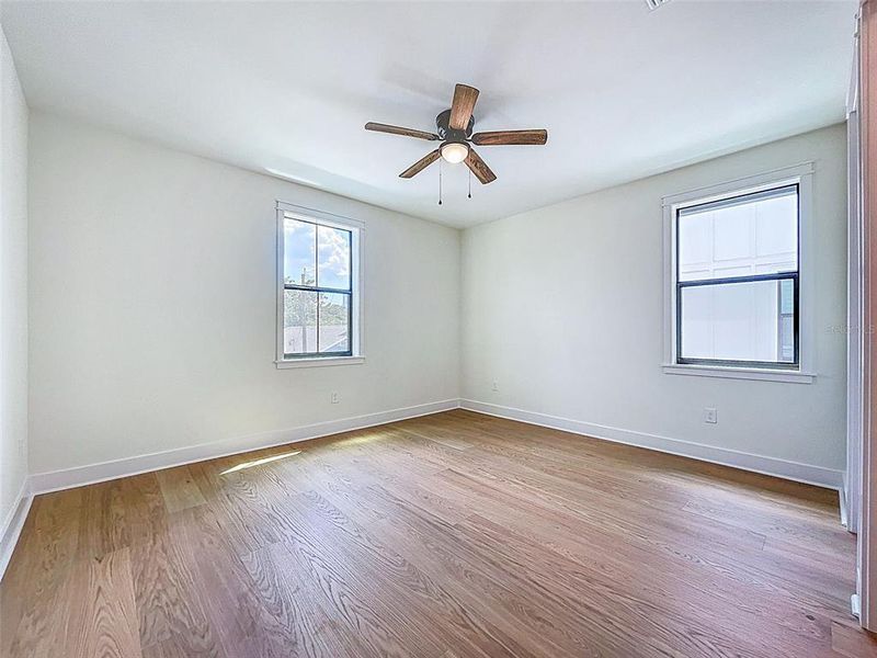 Spacious, unfurnished interior of a new home in , Tampa (Image 22).