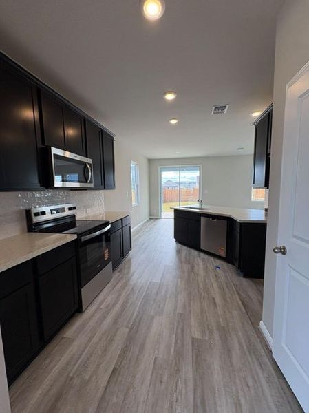 Beautiful details in Open Concept Kitchen