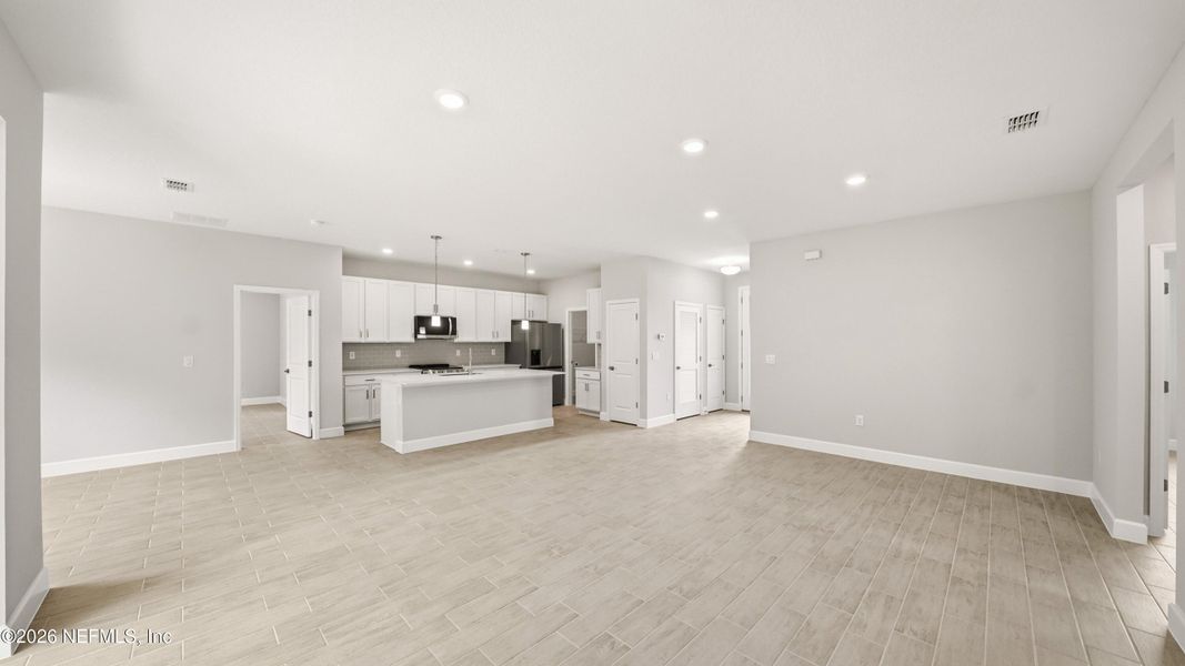 Spacious, unfurnished interior of a new home in , Palm Coast (Image 37).
