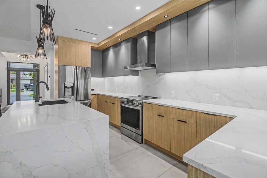 accutour_2634 se 14th st-016