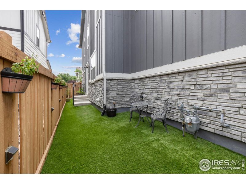 Front exterior of a new home in , Berthoud, CO, highlighting curb appeal (Image 24).