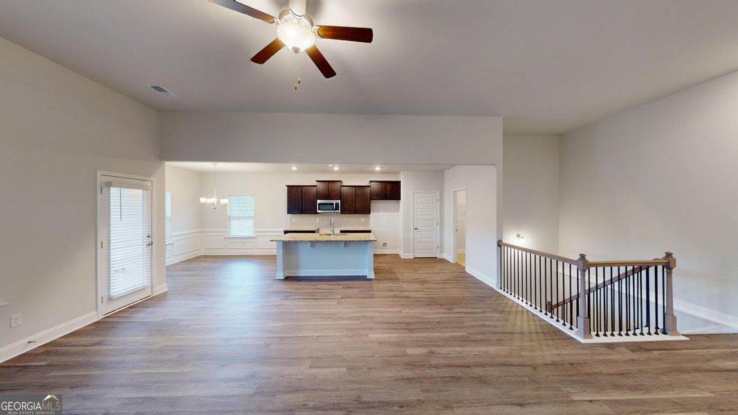 Spacious, unfurnished interior of a new home in Oakview Estates, Macon (Image 14).