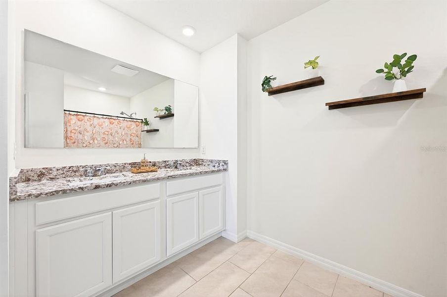 Furnished interior view inside a new home in Magnolia Pointe, Umatilla (Image 13).