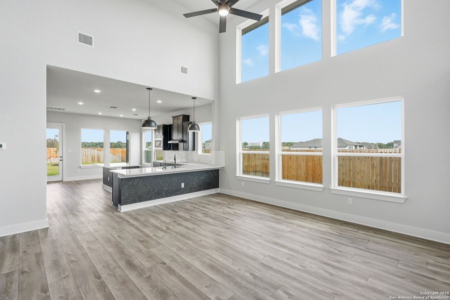 Spacious, unfurnished interior of a new home in Alsatian Oaks, Castroville (Image 35).