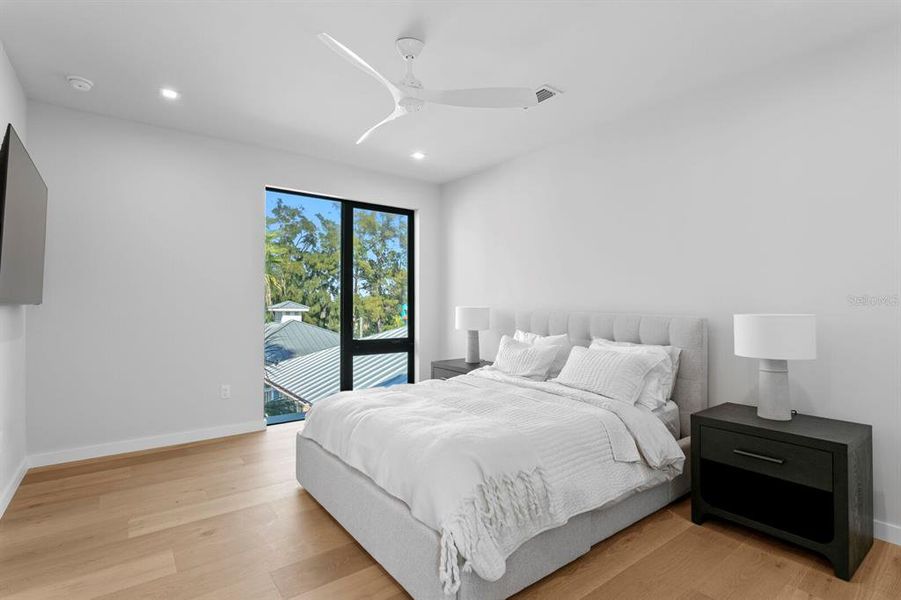 Furnished interior view inside a new home in , Indian Rocks Beach (Image 75). Furnished interior view inside a new home in , Indian Rocks Beach (Image 75).