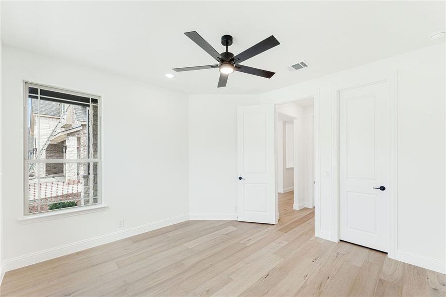 Spacious, unfurnished interior of a new home in Mosaic, Celina (Image 35).