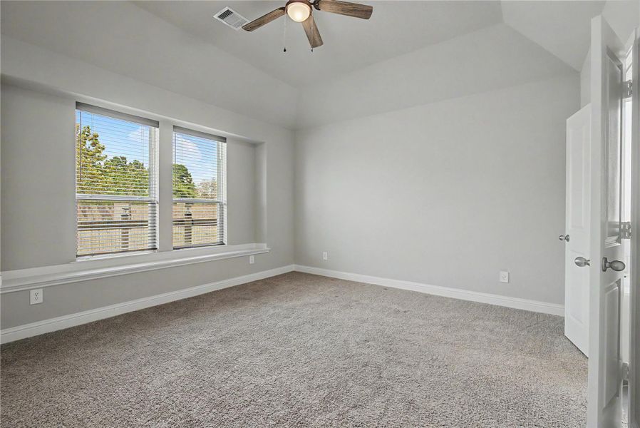 Spacious, unfurnished interior of a new home in , Tomball (Image 22). Spacious, unfurnished interior of a new home in , Tomball (Image 22).