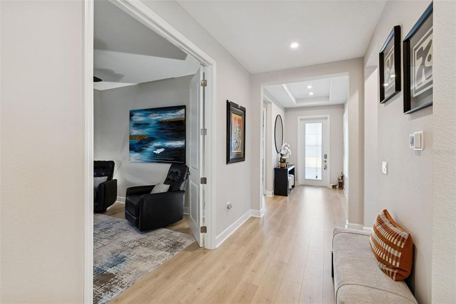 Furnished interior view inside a new home in , Tavares (Image 44).