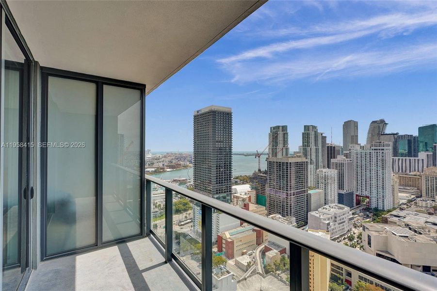 Condo located in Miami, FL showcasing its design and architecture (Image 25).